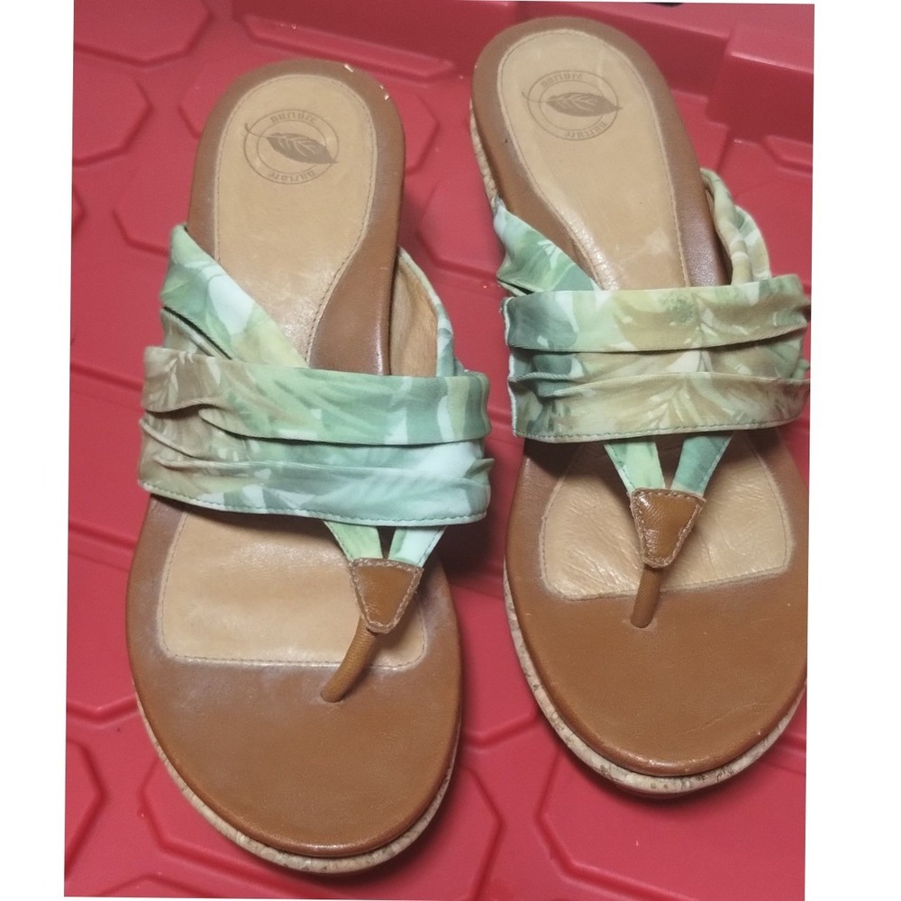 Nurture Geovanna Womens 9M‎ Tan Green Fabric Leather Cork Wedge Thong Sandals